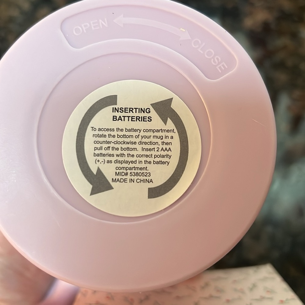 Target Bullseye’s Playground self-stirring mug, pale pink/purple NEW! - Picture 4 of 5